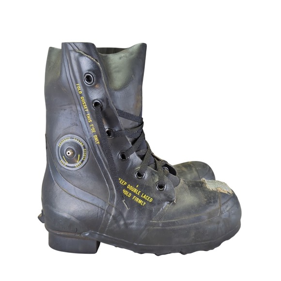 Vtg Bata Military Issue Mickey Boots US Extreme Cold Weather Boots Mens 6 Rubber